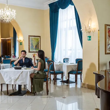 & Relax Hotel 4*